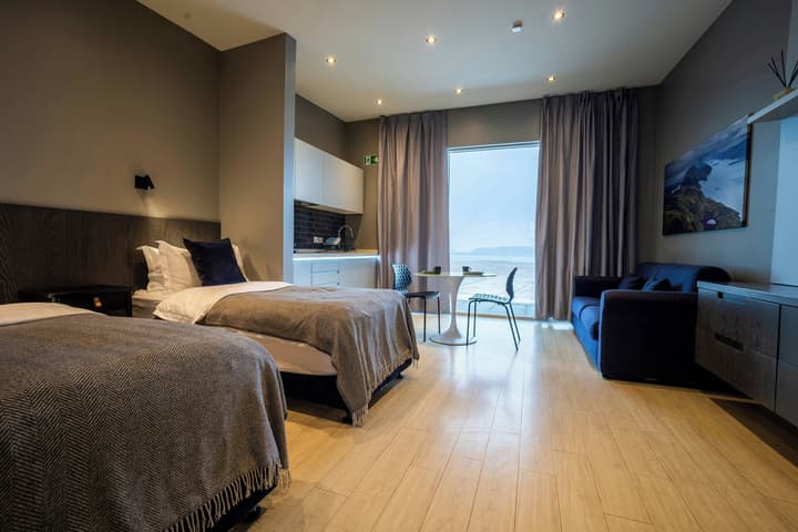 Black Beach Suites