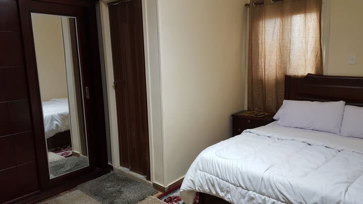 Royal pyramids Inn