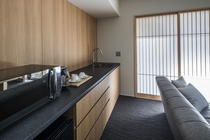Tomoya Residence Hotel Kyoto Nijo Takakura