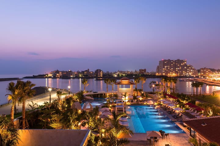 DoubleTree by Hilton Okinawa Chatan Resort