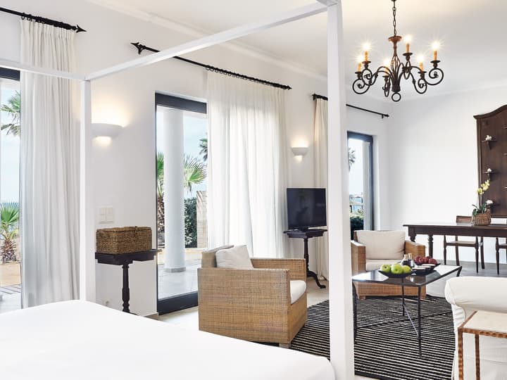 Grecotel LUX ME Oasis