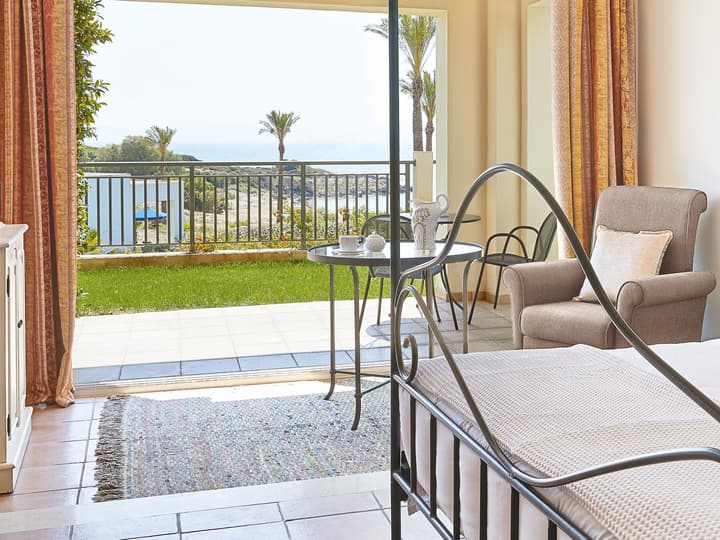 Grecotel LUX ME Oasis