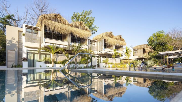 The Gilded Iguana Surf Hotel