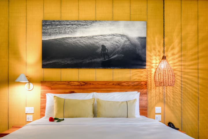 The Gilded Iguana Surf Hotel