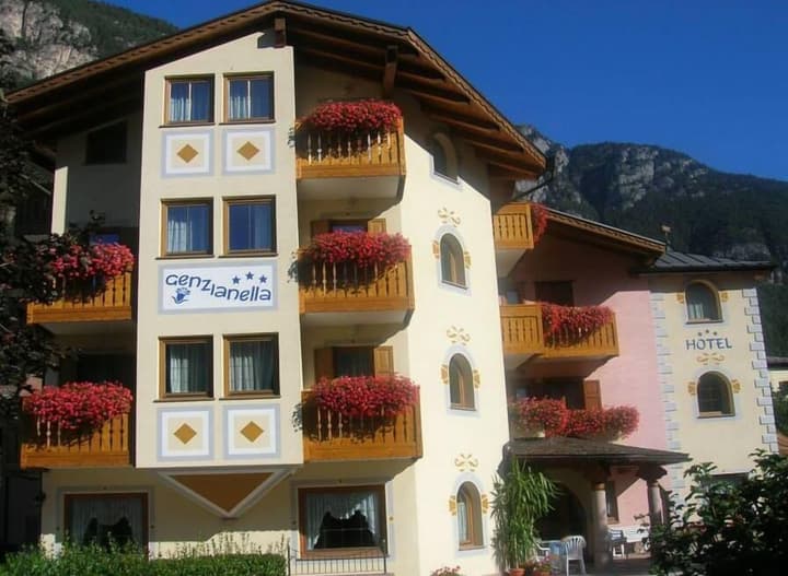 Hotel Genzianella