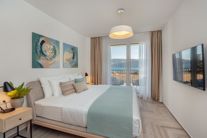 Lazure Hotel and Marina
