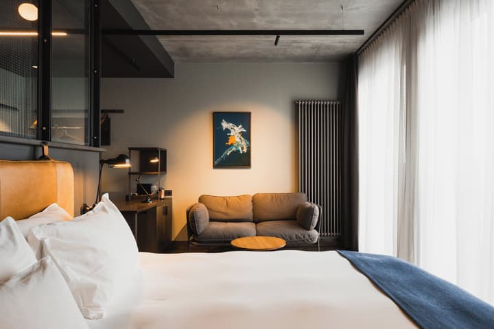 Exeter Hotel