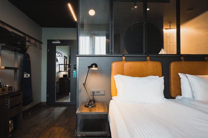 Exeter Hotel