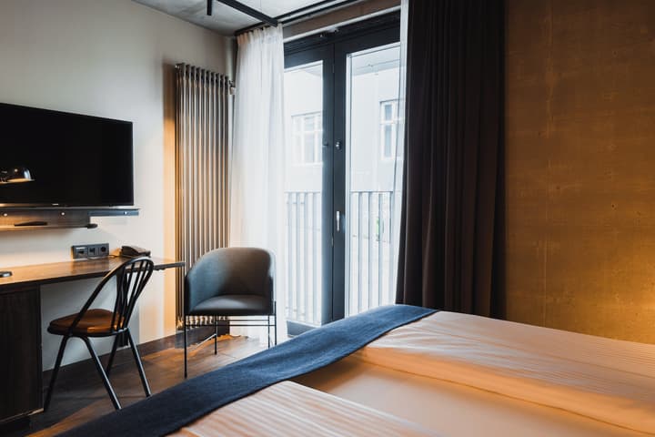 Exeter Hotel