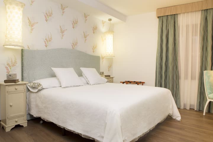 Hotel Hierbaluisa