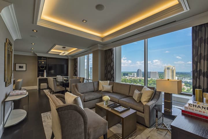 The Post Oak Hotel at Uptown Houston