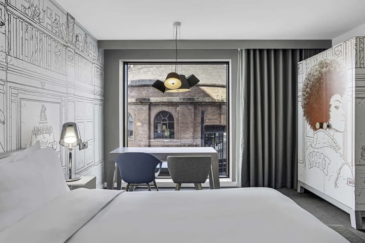 Radisson RED Glasgow