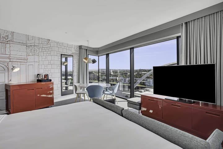 Radisson RED Glasgow