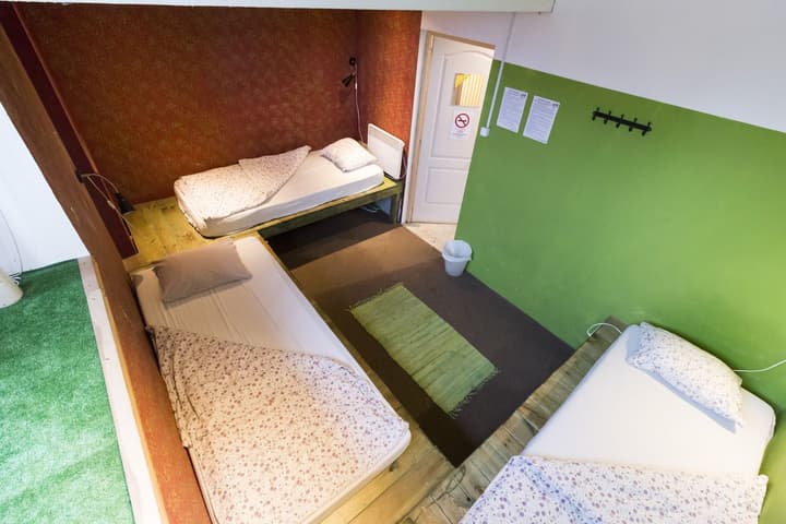 Baroque Hostel & Coworking