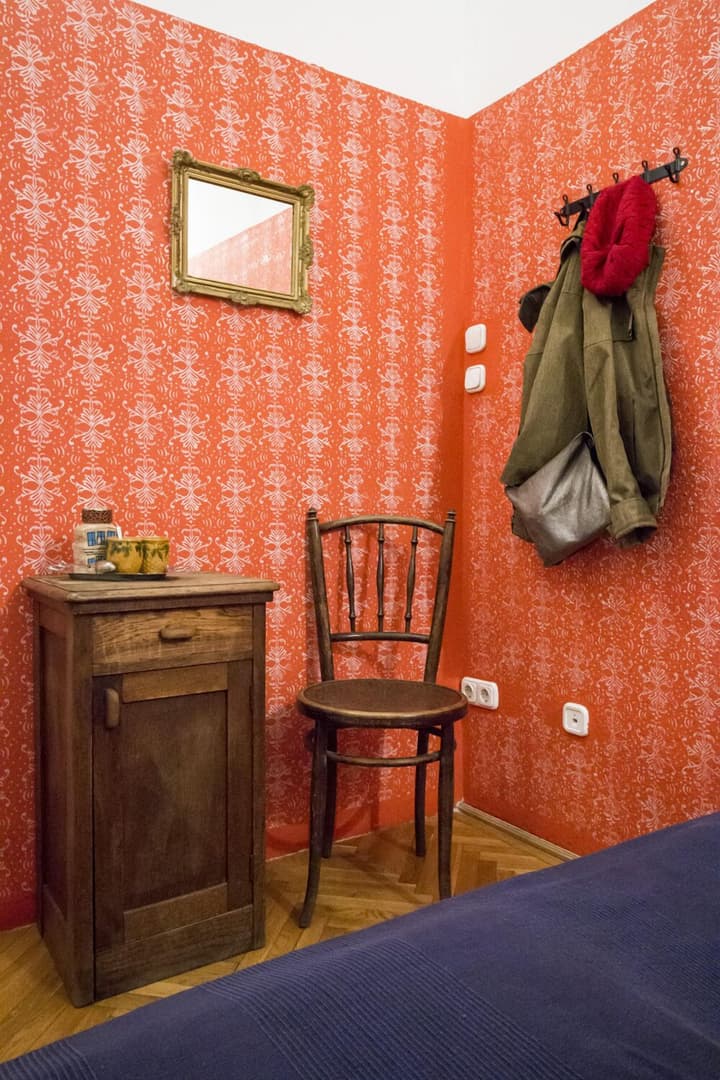 Baroque Hostel & Coworking