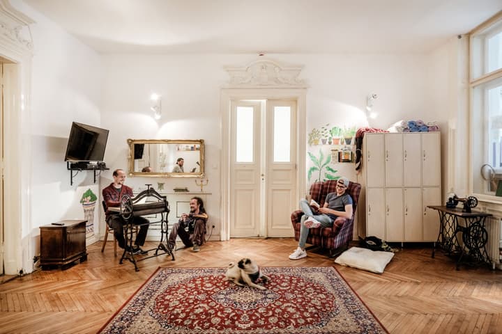 Baroque Hostel & Coworking