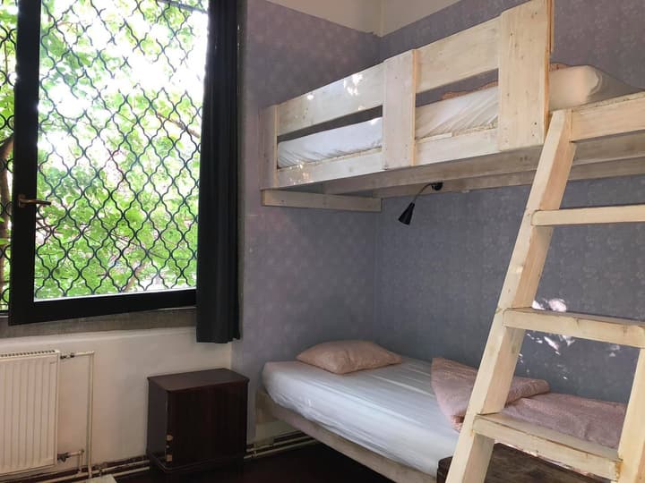 Baroque Hostel & Coworking