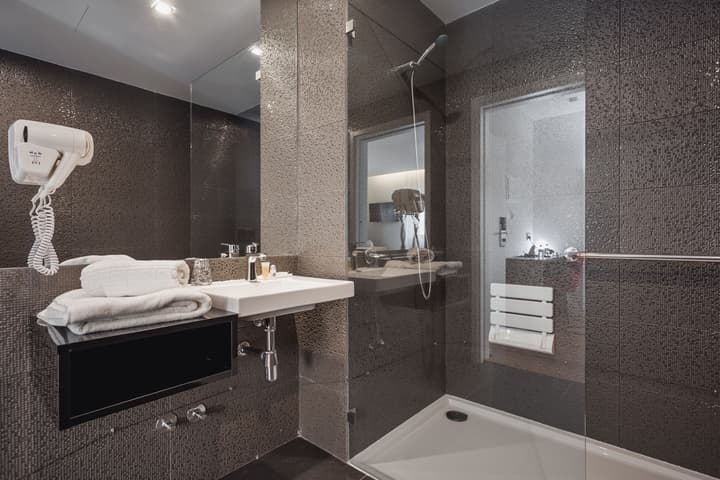 Essence Inn Marianos