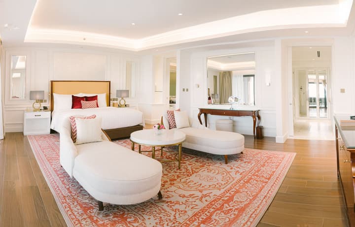 Royal Saray Resort