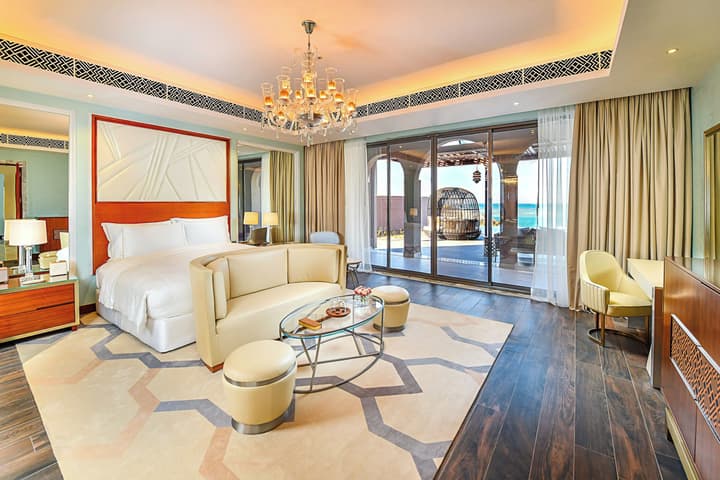 Royal Saray Resort