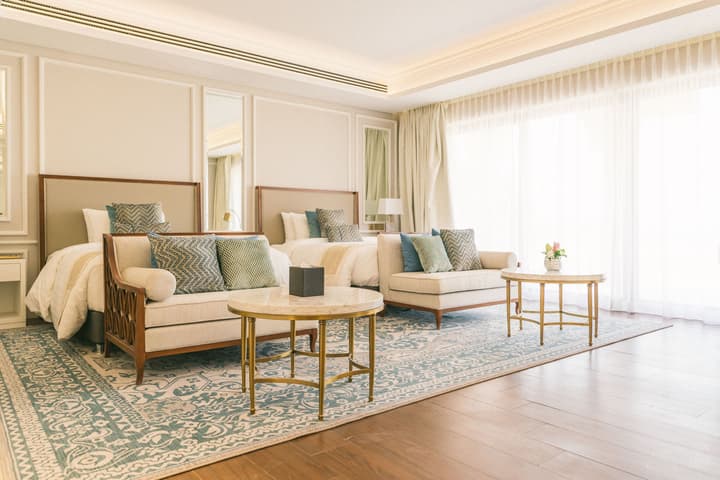 Royal Saray Resort