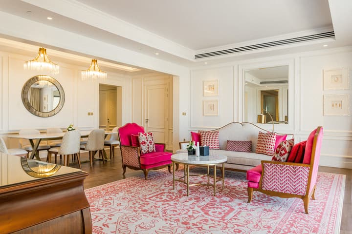 Royal Saray Resort