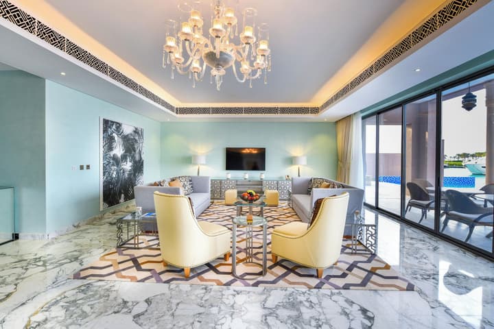 Royal Saray Resort