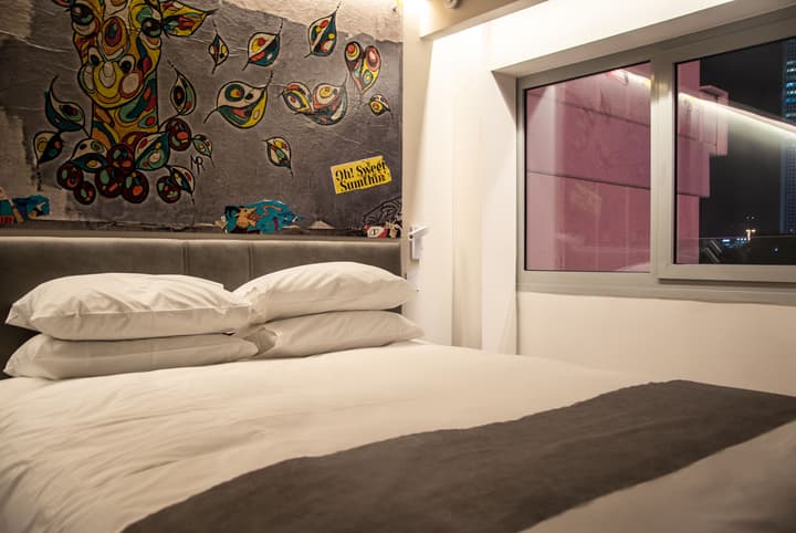 Link hotel & Hub By Dan Hotels
