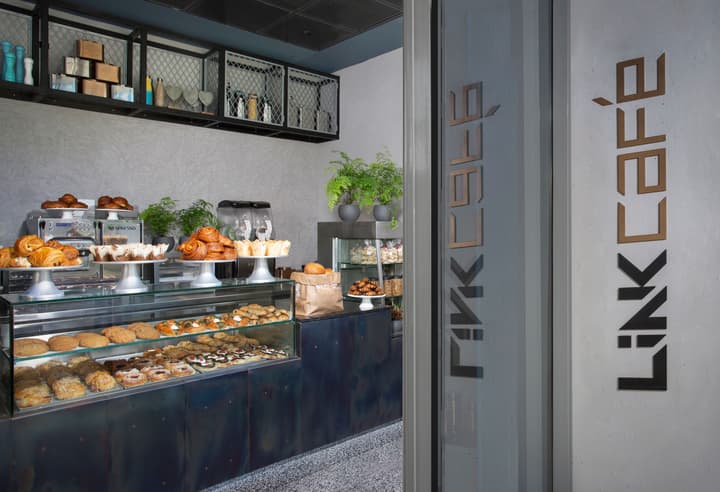 Link hotel & Hub By Dan Hotels