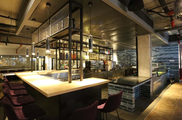 Link hotel & Hub By Dan Hotels