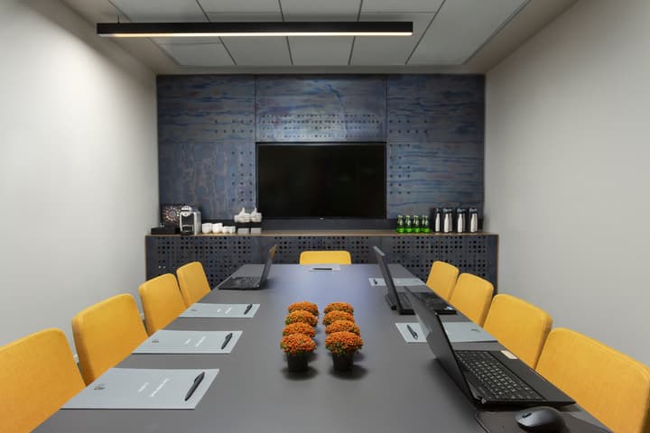 Link hotel & Hub By Dan Hotels