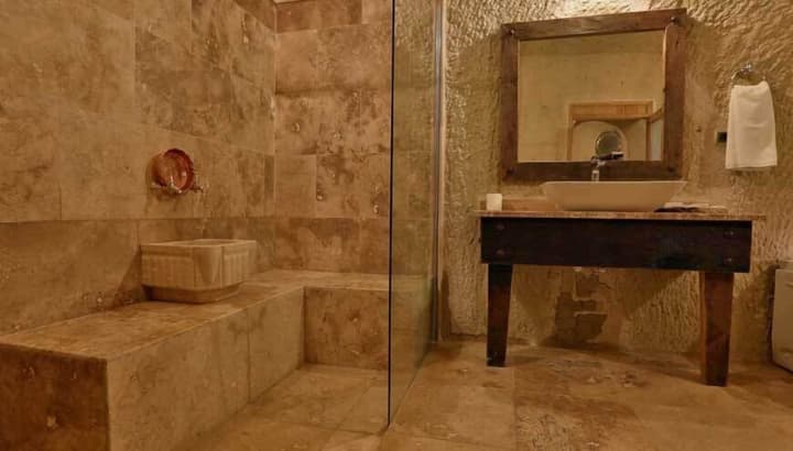 Nox Cave Hotel