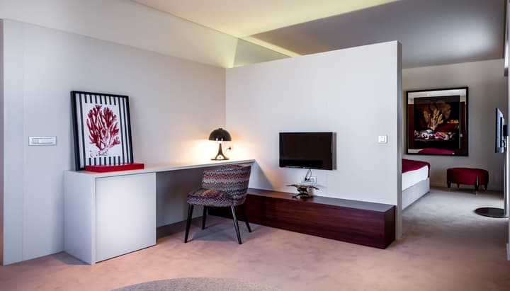 4615 Hotel