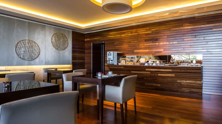 4615 Hotel