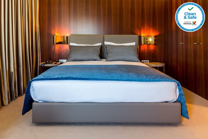 4615 Hotel