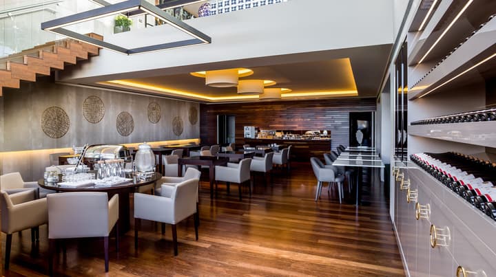 4615 Hotel