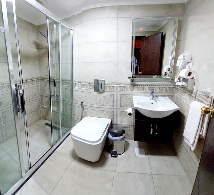 Hayat Zaman Hotel & Resort