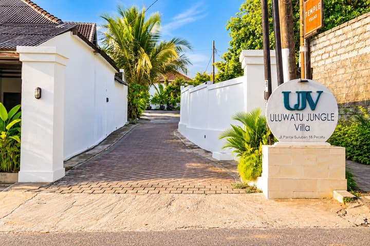 Uluwatu Jungle Villa