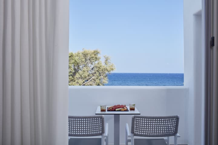 Costa Grand Resort & Spa