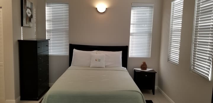 New Kingston Guest Apartment at Eight