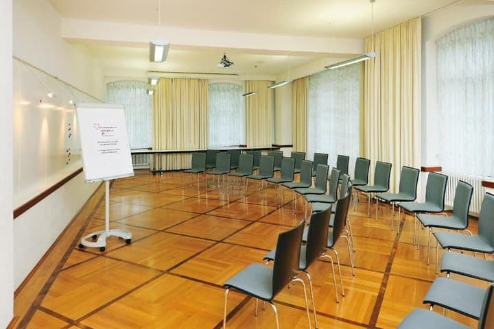 TOP VCH Bildungshaus St. Bernhard - Wohnen und Tagen