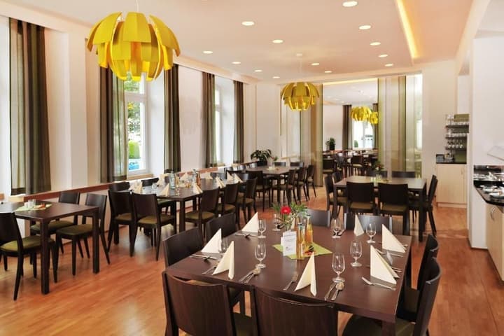 TOP VCH Bildungshaus St. Bernhard - Wohnen und Tagen