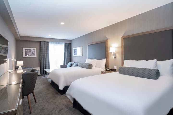 Sandman Signature St. John's Hotel