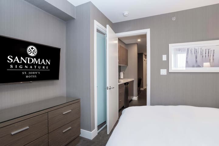 Sandman Signature St. John's Hotel