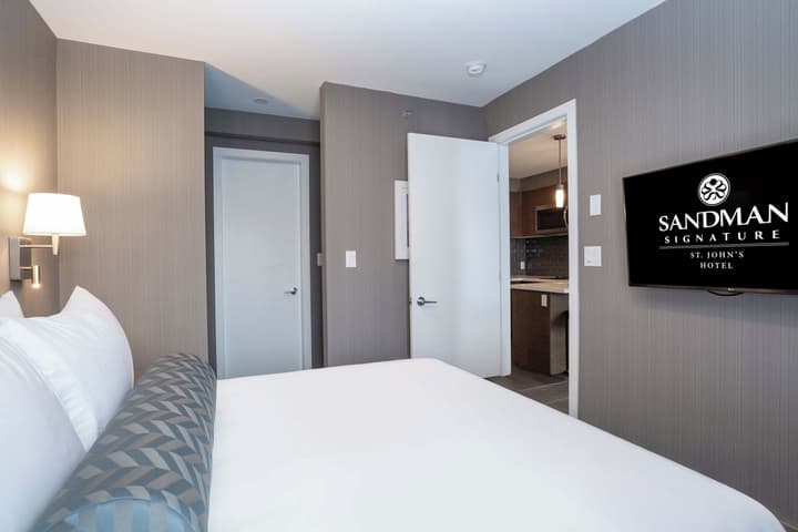 Sandman Signature St. John's Hotel