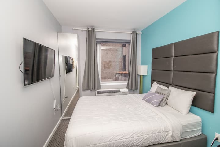 Canal Loft Hotel
