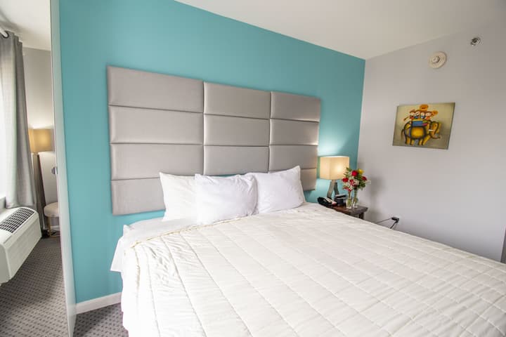 Canal Loft Hotel
