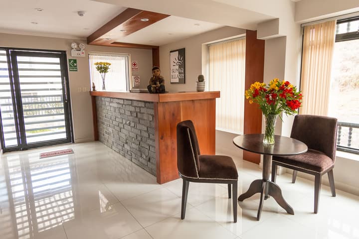 Ureta Hotel