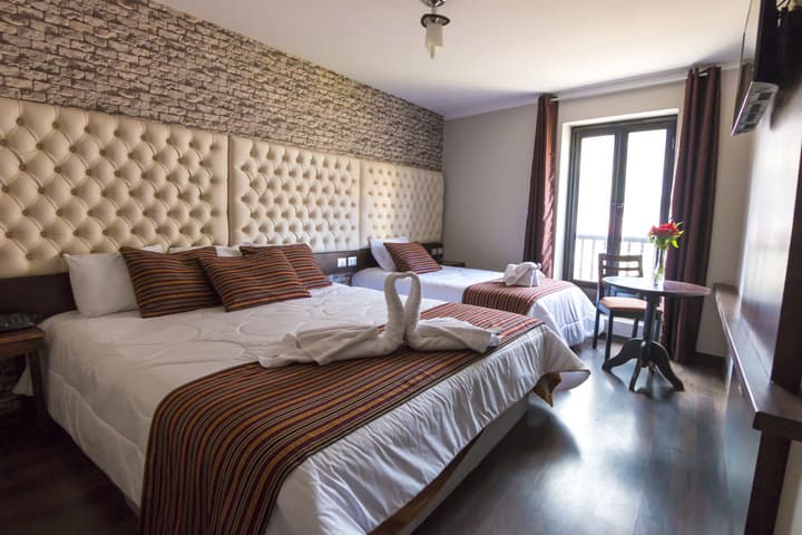 Ureta Hotel