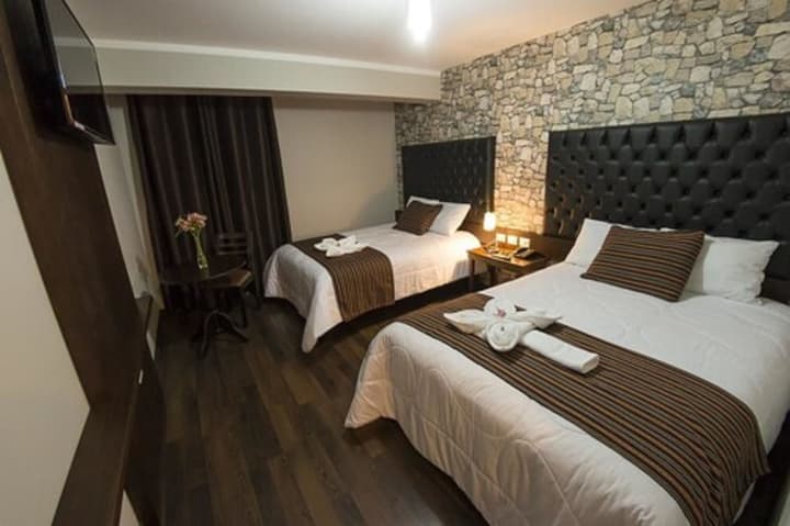 Ureta Hotel